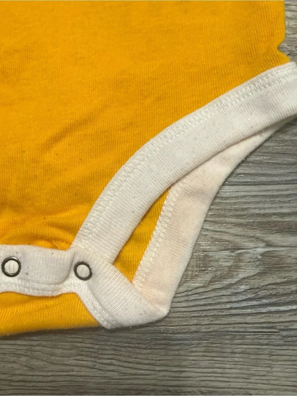 Minnesota Golden Gophers Baby Bodysuit 3-6M Yellow M Logo College